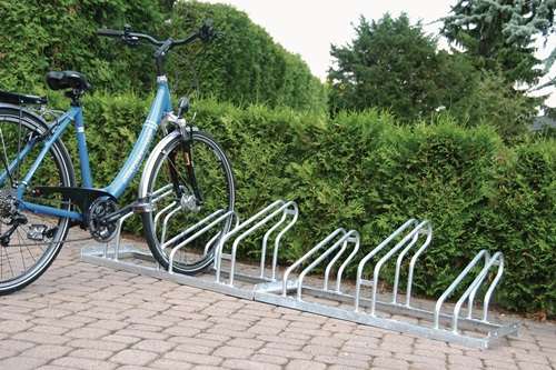 Fahrradbügelparker 1-s.90Grad verz.Anz.Radstände 3 z.Schr.zerlegt Fahrradbügelparker 1-s.90Grad verz.Anz.Radstände 3 z.Schr.zerlegt