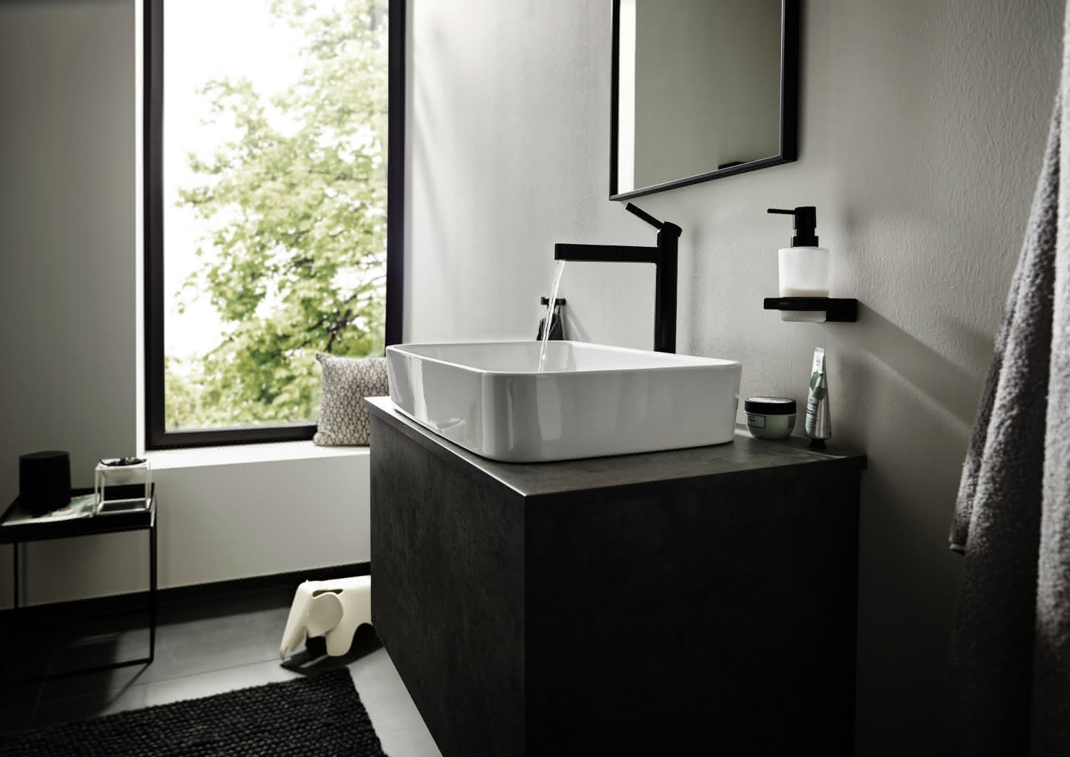 Hansgrohe Waschtischmischer 260 Finoris Highriser mattschwarz