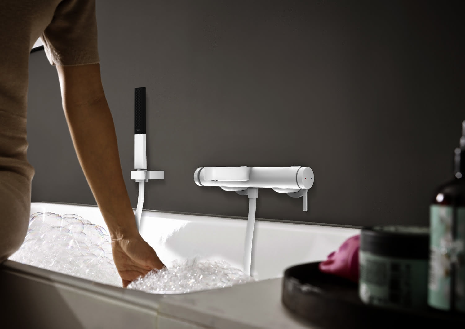 Hansgrohe Wannenmischer Aufputz Finoris mattweiss