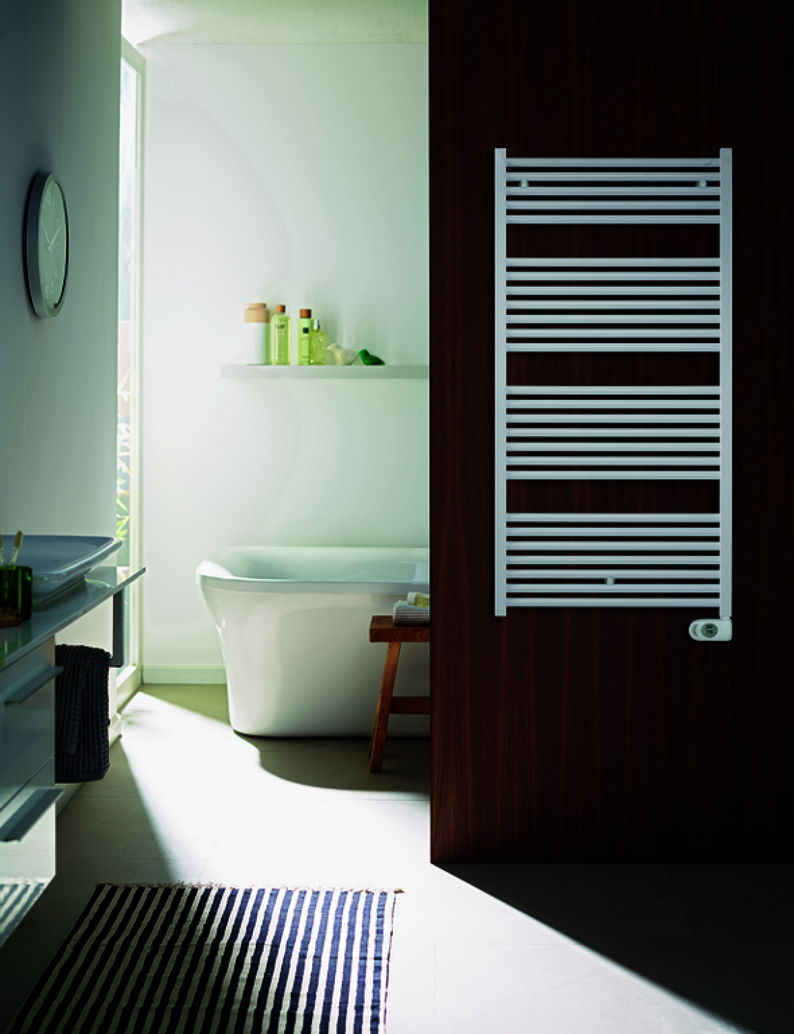 ZE Design-HK Zeno, elektrisch ZNE-170-060/MD 1762x30x600, RAL 9016