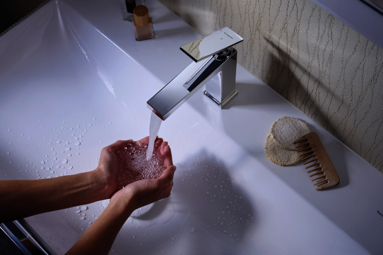 Hansgrohe WTM 110 Tecturis E mit Zugstangen-Ablaufgarnitur chrom