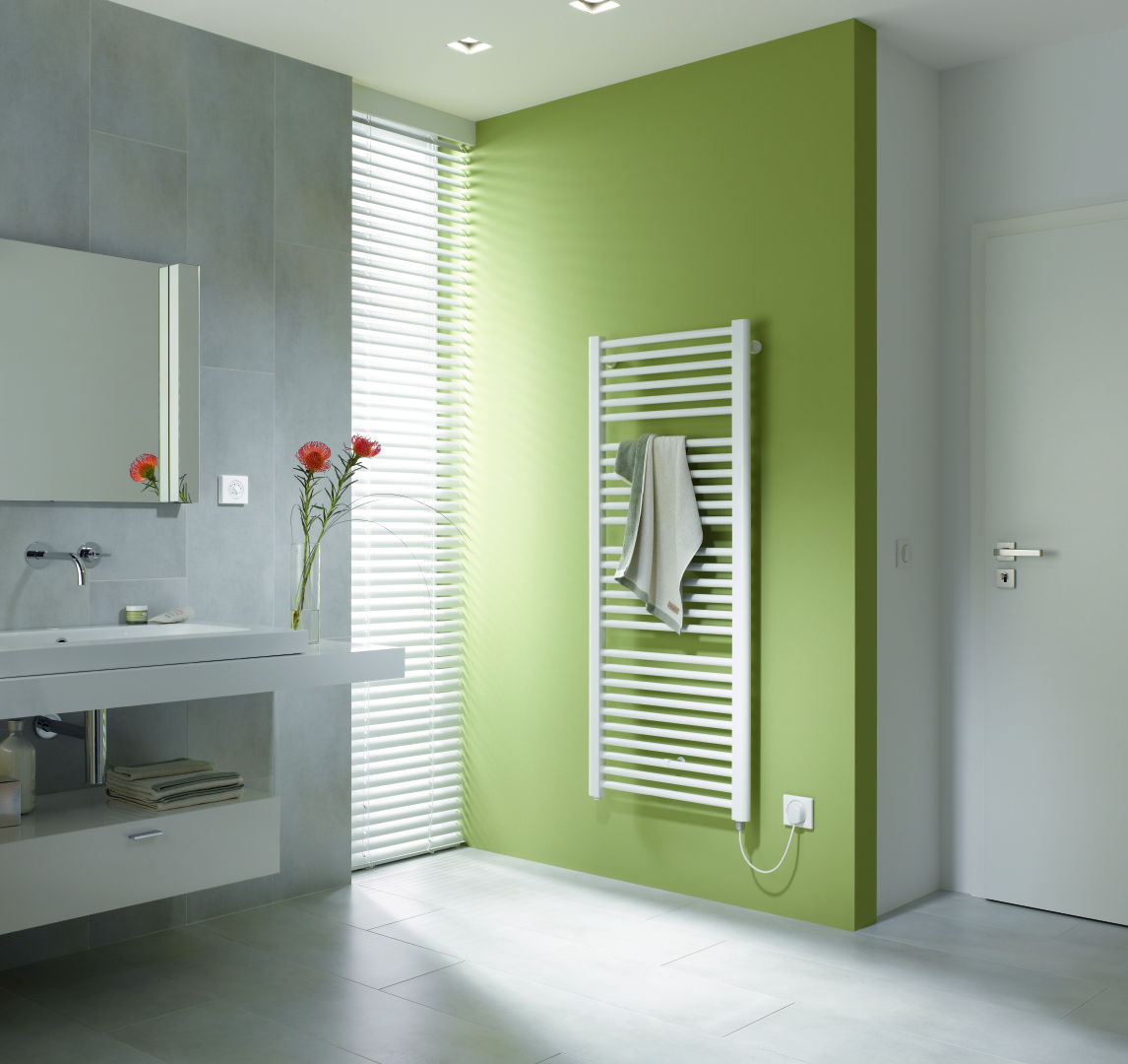 Kermi Basic R-E BH1770x35x899mm 1500W,RAL9005 MT,rechts,WRS schwarz,SK1