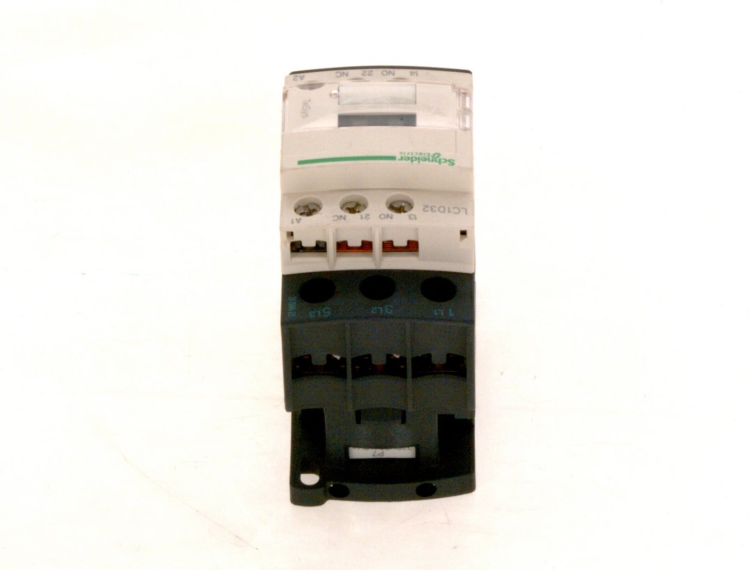 BOSCH Ersatzteil TTNR: 87183106690 Relais 32 A