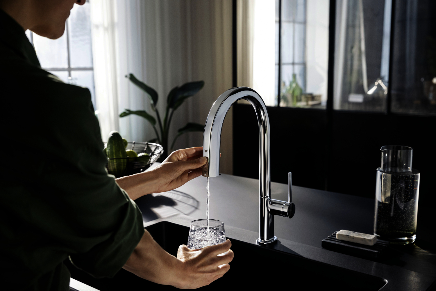 Hansgrohe SodaSystem 210 Aqittura M91 Ausziehauslauf 1j sBox Starter Set chrom