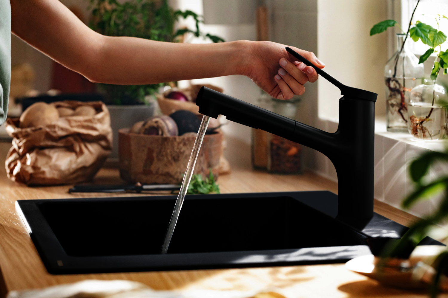 Hansgrohe Spültischmischer 150 Zesis M33 Ausziehbrause 2jet mattschwarz