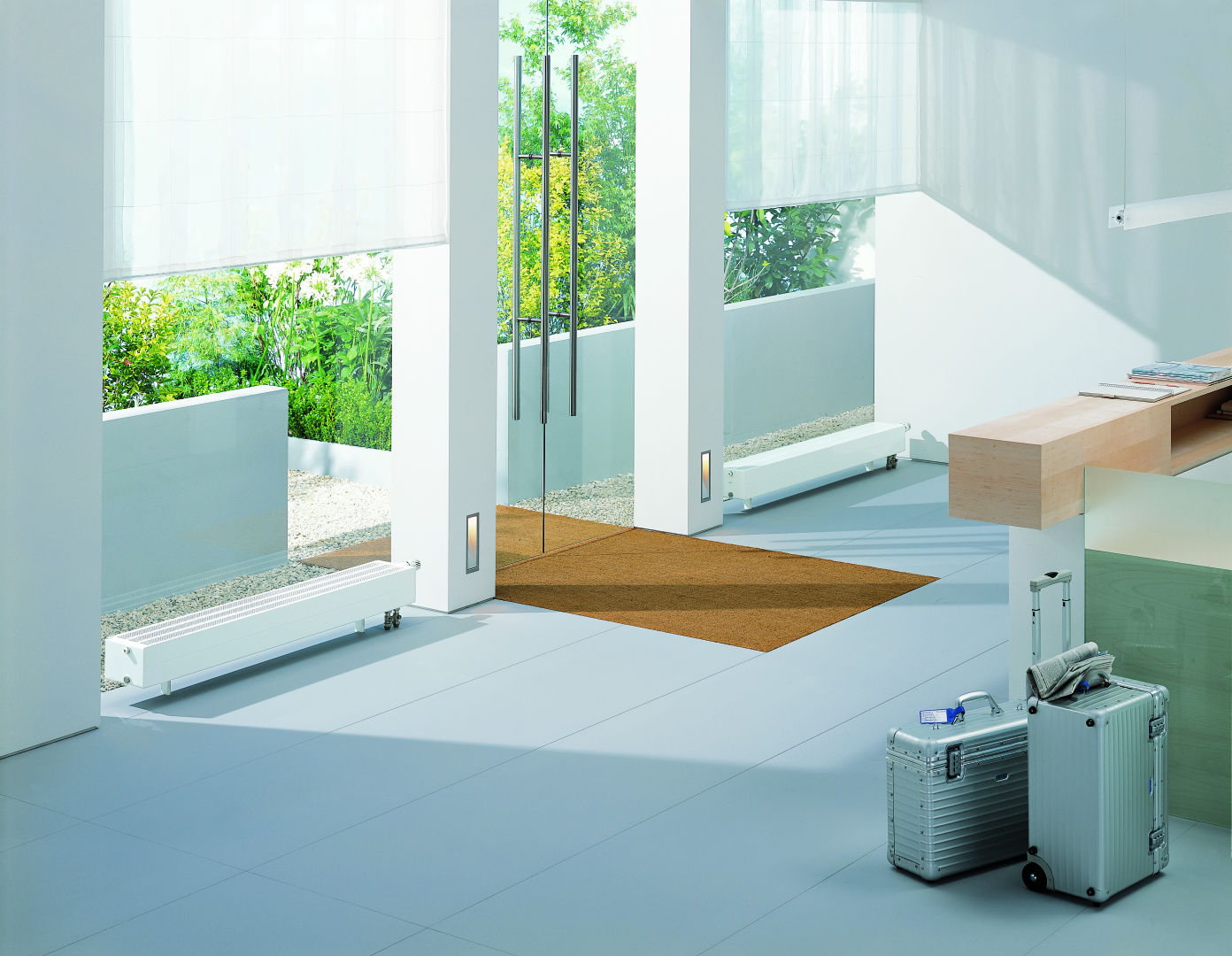 Kermi V-Kon S Typ22 BH210x133x1800mm QN1681,RAL9016,6 bar,m.Abd,Vent. re