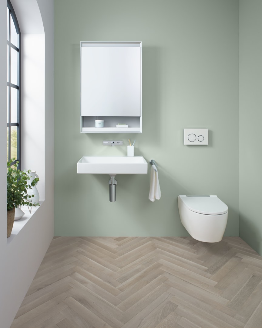 Geberit ONE Set Wand-WC mit WC-Sitz weiß matt/glanzverchromt