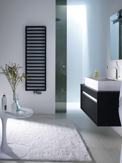 Zehnder Quaro QAC-180-045 1835x30x450, Chrom