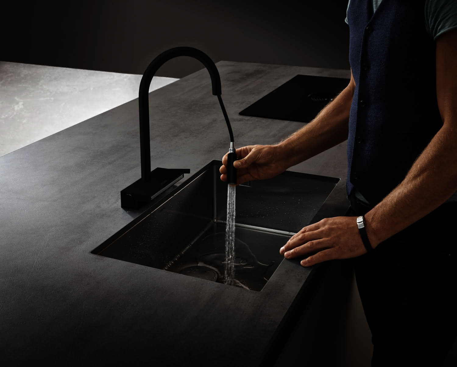 Hansgrohe Spültischmischer 170 Aquno Select M81 Ausziehbrause 3jet mattschwarz