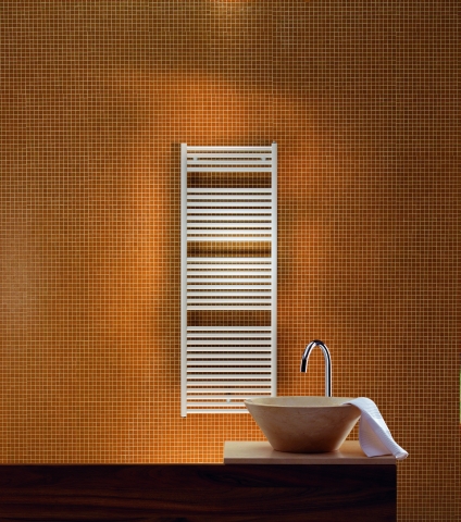 Zehnder Design-HK Toga TO-070-045 716x35x450 RAL 7034