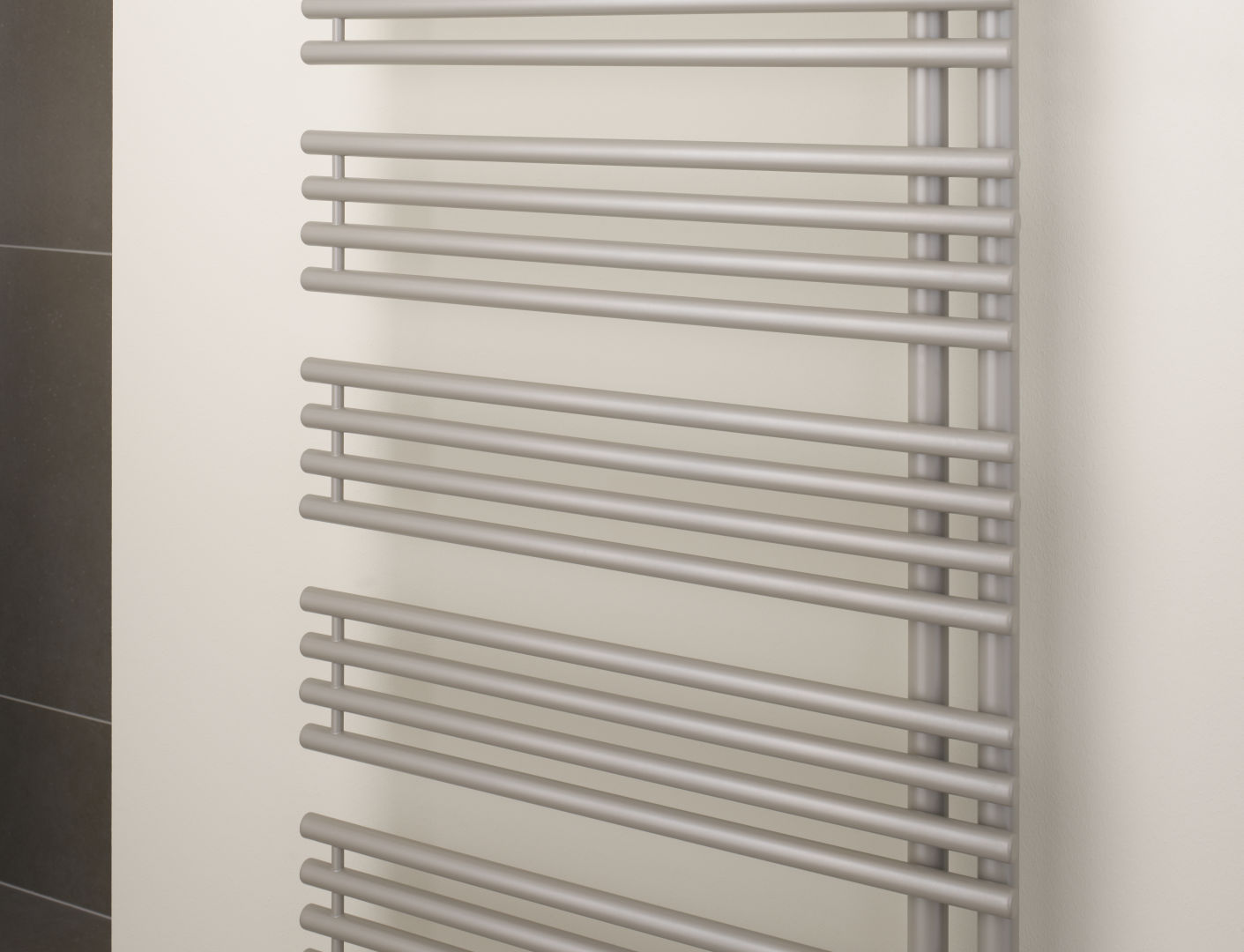 Kermi Diveo BH940x46x450mm QN413, WEI, links Anschluss Mitte