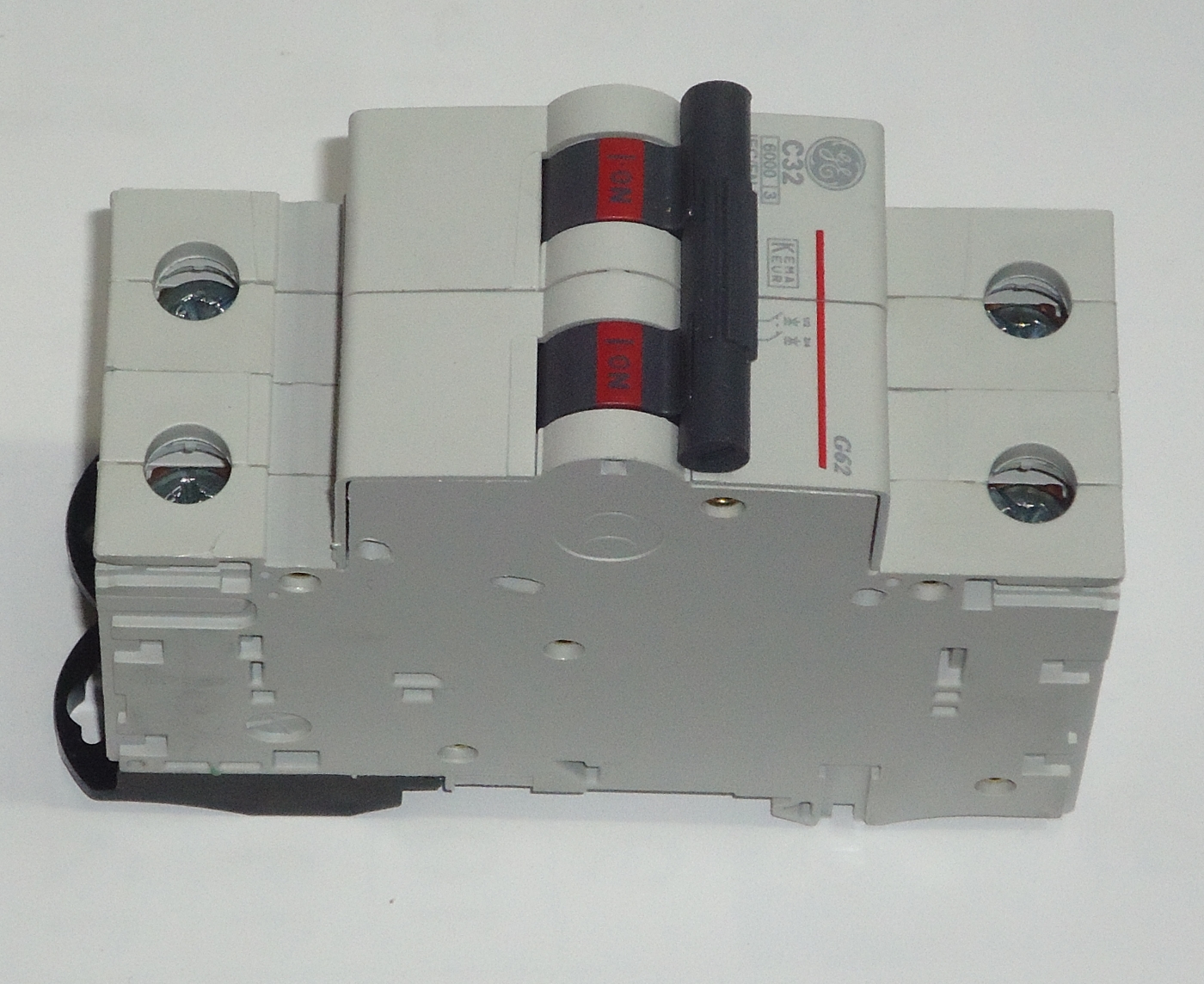 Daikin Sicherungsautomat 2pol 32A für Monoblock 