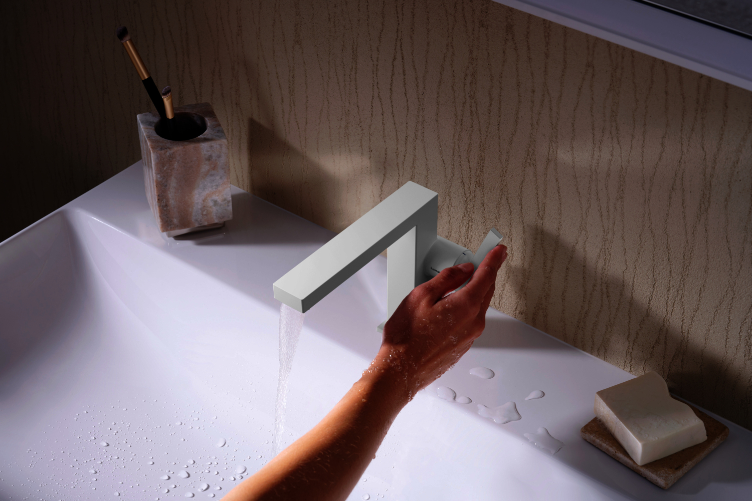 Hansgrohe WTM 110 Tecturis E Fine CoolStart ohne Ablaufgarnitur MW