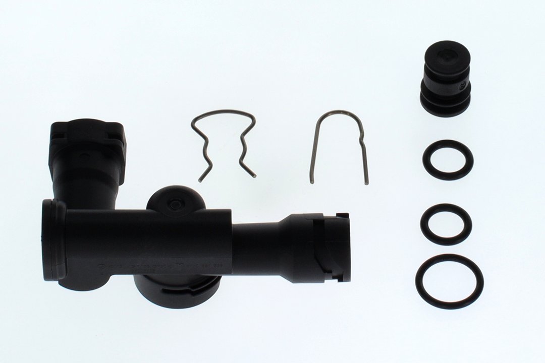 BOSCH Ersatzteil TTNR: 8737602352 Rücklaufrohr BOSCH Ersatzteil TTNR: 8737602352 Rücklaufrohr