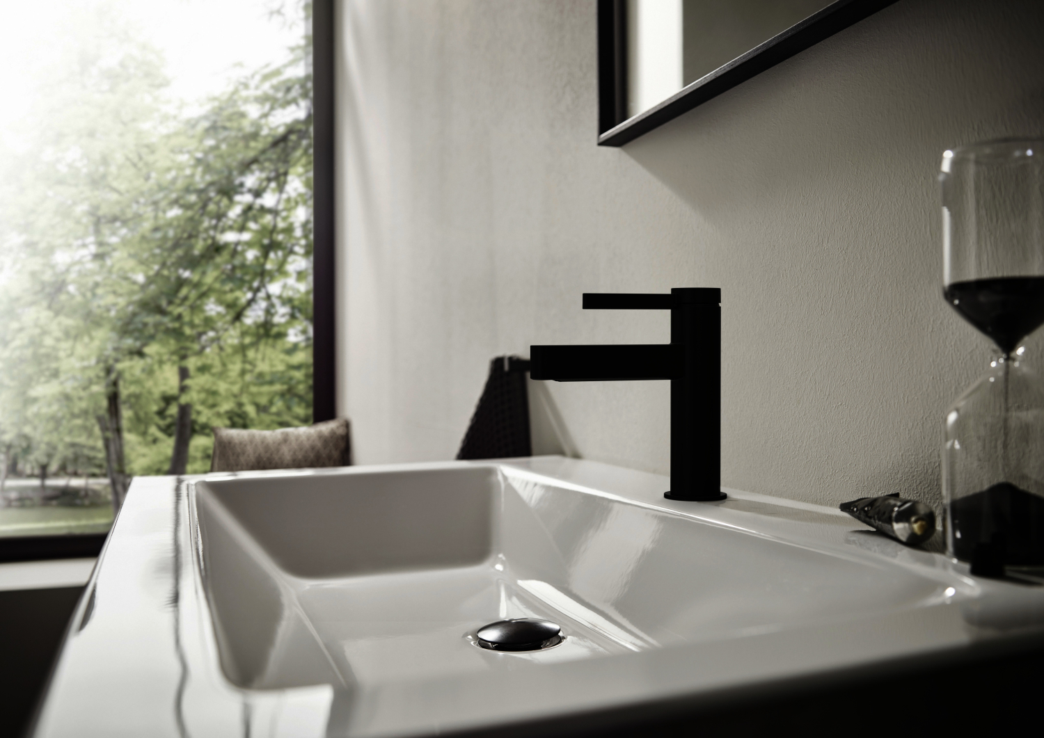 Hansgrohe Waschtischmischer 100 Finoris mit Push-Open Ablaufgarnitur mattschwarz