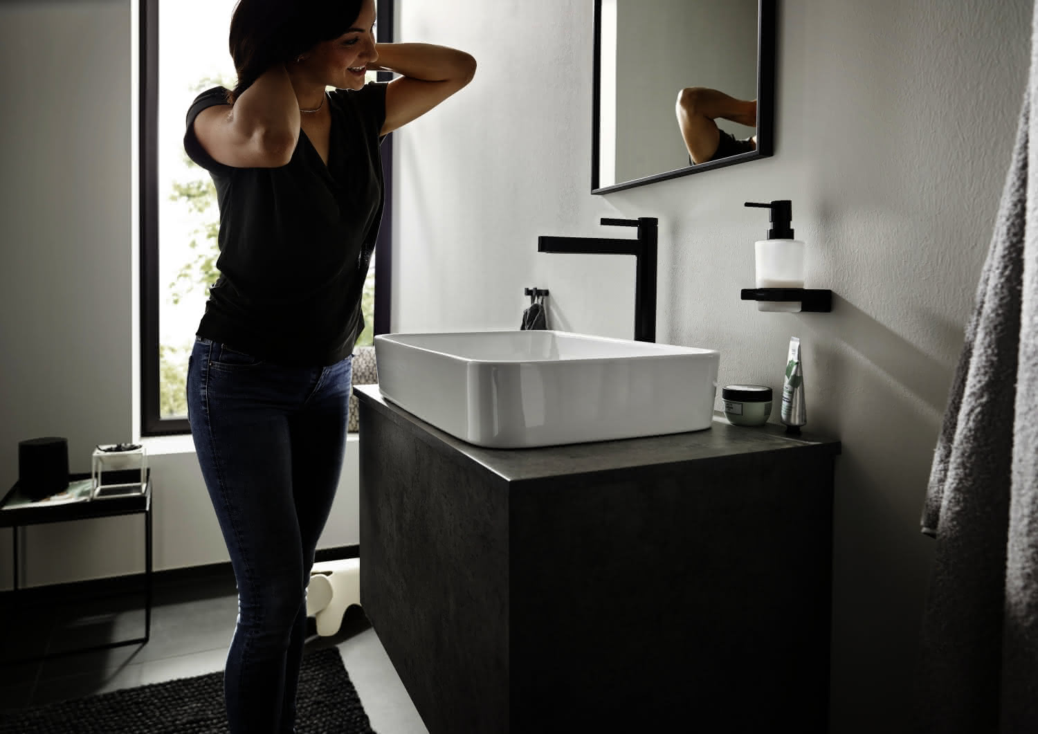 Hansgrohe Waschtischmischer 260 Finoris Highriser mattschwarz