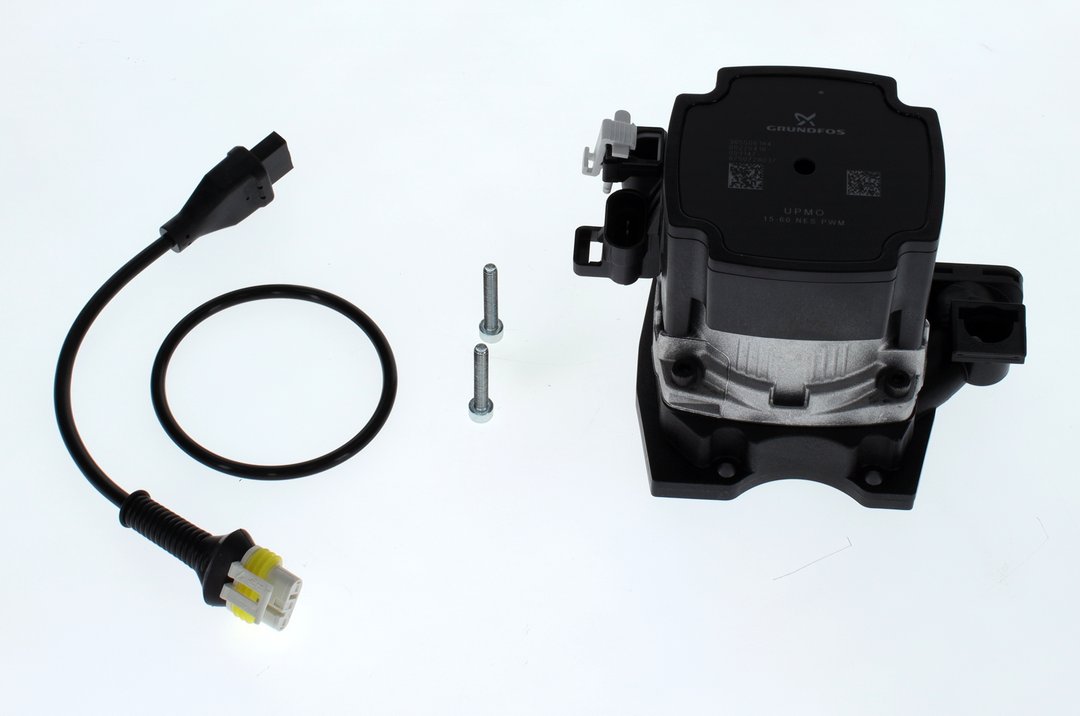 BOSCH Ersatzteil TTNR: 8738903384 Pumpe UPMO 6M NES 9H pwm