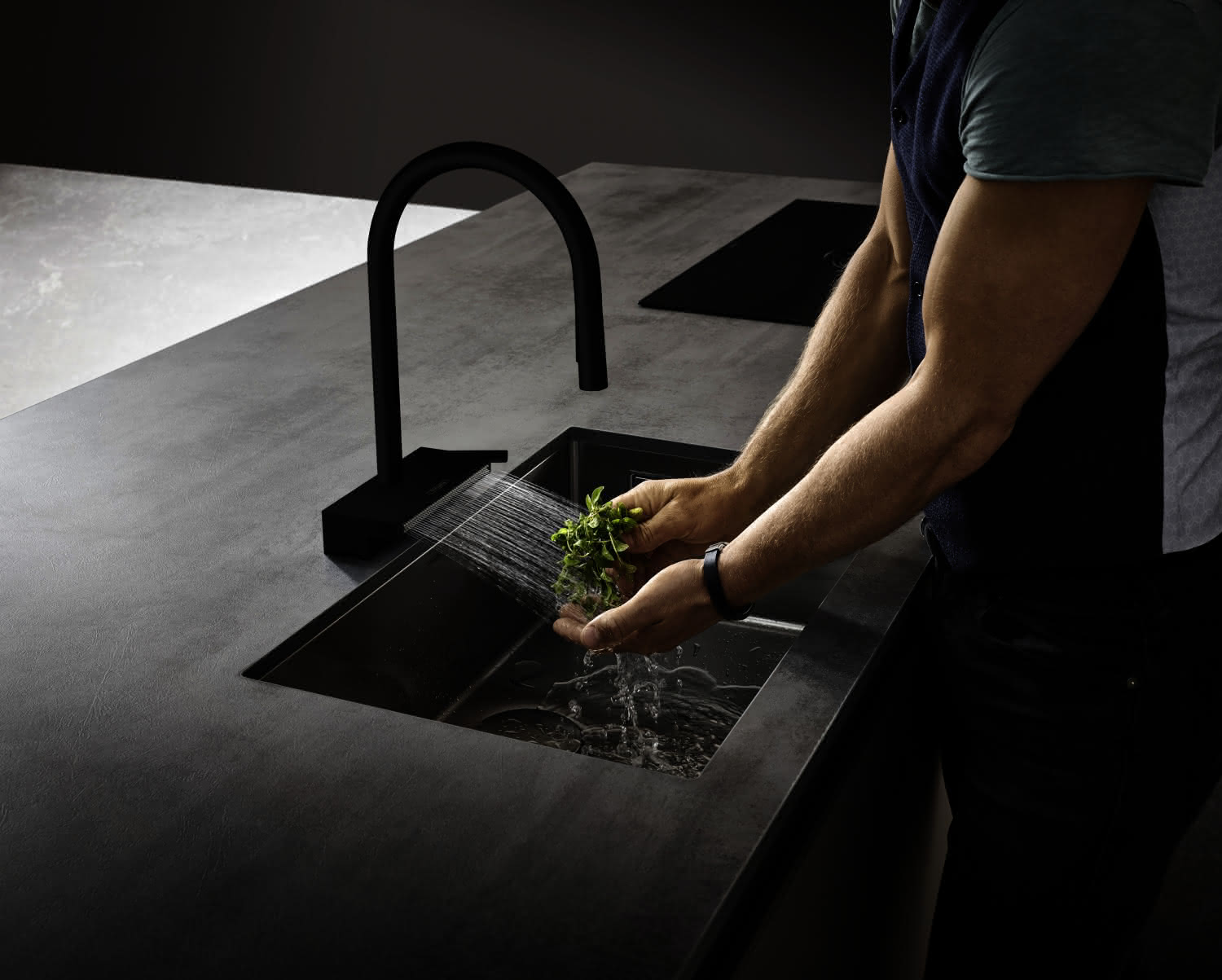 Hansgrohe Spültischmischer 170 Aquno Select M81 Ausziehbrause 3jet mattschwarz