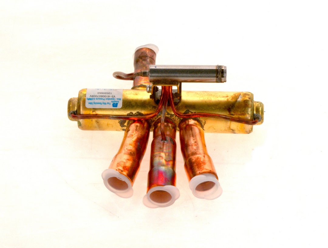 BOSCH Ersatzteil TTNR: 8738207236 Magnetventil 4/2 Wege V3-410080
